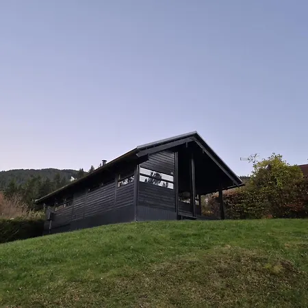 Chalet Refait à Neuf Avec Parking Privé - 4 Pers. - Fr-1-836-38 Les Carroz d'Arâches