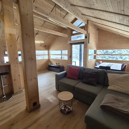 Refait à Neuf Avec Parking Privé - 4 Pers. - Fr-1-836-38